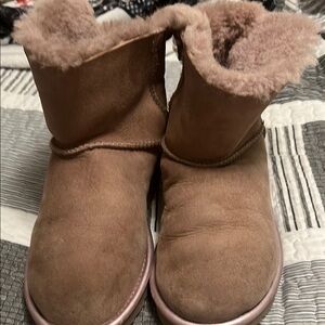 Cozy mauve/brown Shearling Boots,used condition